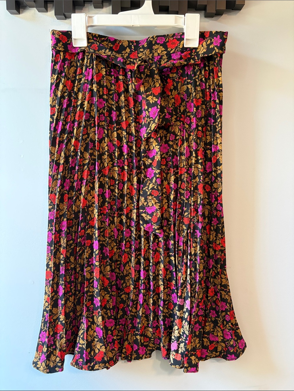 Skies Are Blue Sanara Floral Pleated Midi Skirt Side Slit Large Petite